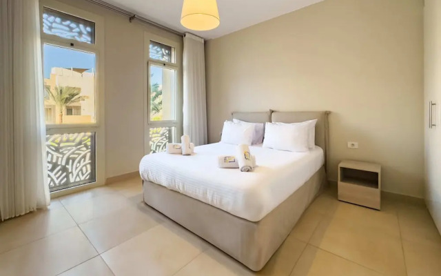 Xuru Stays I Roomy & Relaxed 1bdr @ Mangroovy Free Beach & Pool