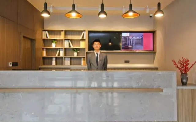 HanTing Hotel (Xi'an Bianjiacun Subway Station)