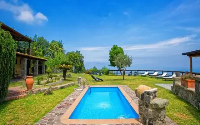 Pera Di Basso Agriturismo Ischia