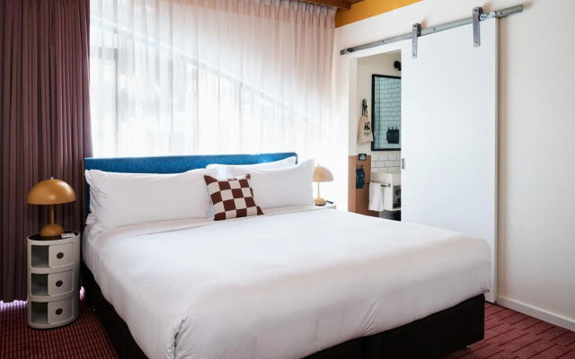 Laneways by Ovolo – Guest Rooms – Melbourne