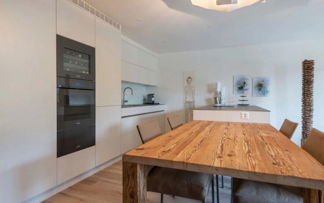 Grace Sch Nried in Sch Nried