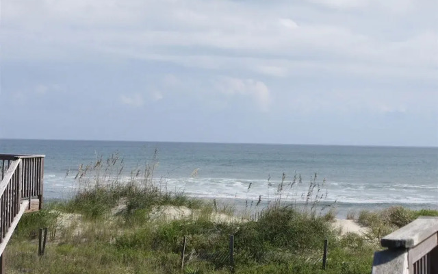 16 License To Chill 1 Bedroom Condo by RedAwning