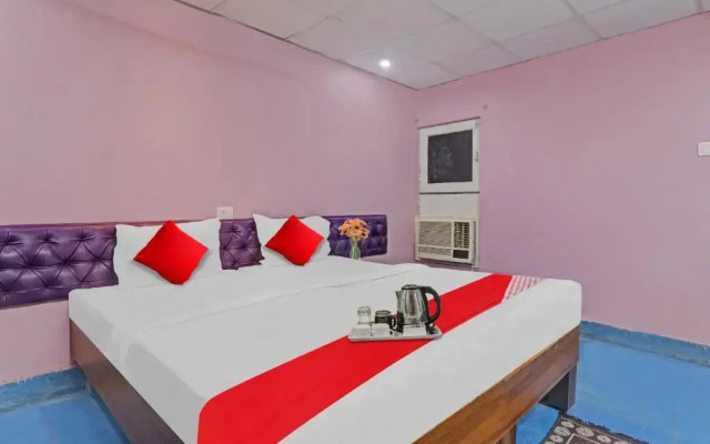 Oyo Flagship 92819 Hotel Surbhi G House