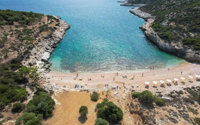 Giola Bungalows Sirines