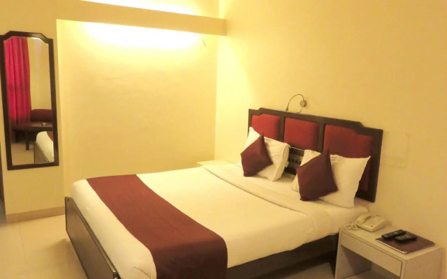 Hotel Ashish Plaza