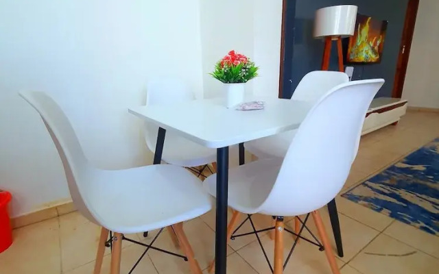 Lux Suites Bamburi View Apartments