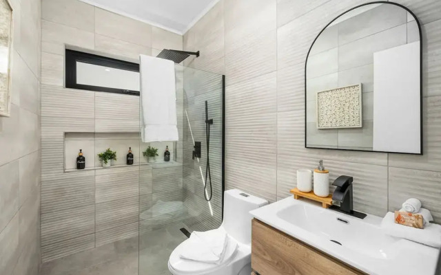 La Perla 2br2ba Home w Private Pool Patio BBQ