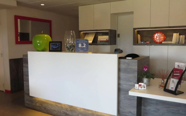 Brit Hotel Rouen Sud / Val De Reuil