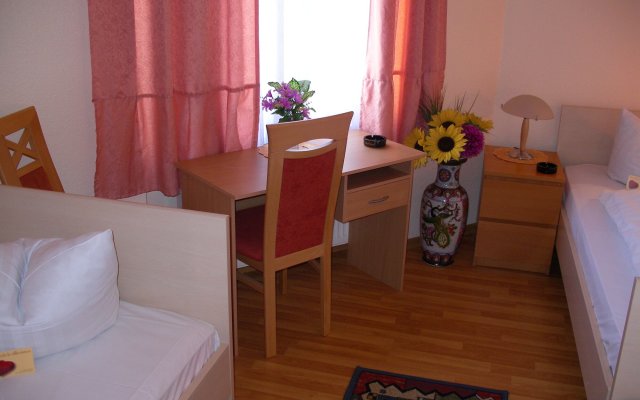 Hotel garni Djaran