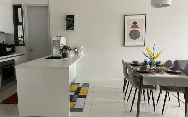 The Ridge Twiinz.Inn @ KL East