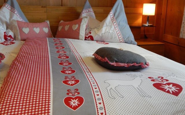 Hotel Cualmet - Alpine Garni