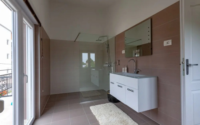 Five bedroom villa Emily with pool