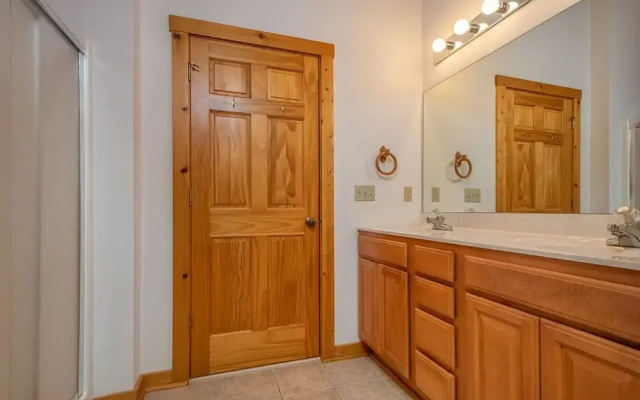 Cedar Shores Villa 09