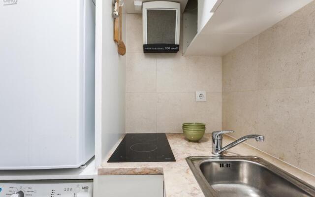 Downtown Flat - Metro and Tram28