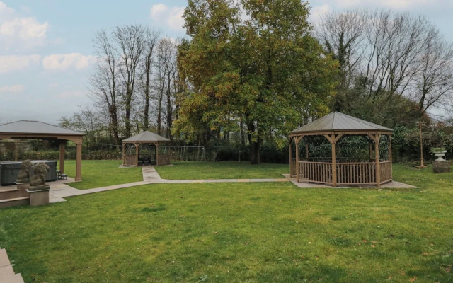 Beechgrove Manor