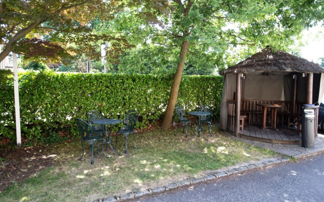 The Corner House Hotel Gatwick