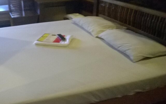 Goldstar Garden Inn