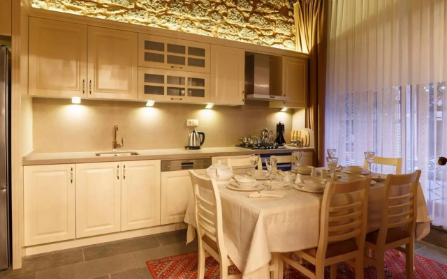 Verula City Luxury Villa