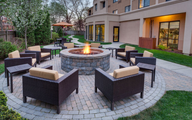 Courtyard by Marriott Providence Warwick