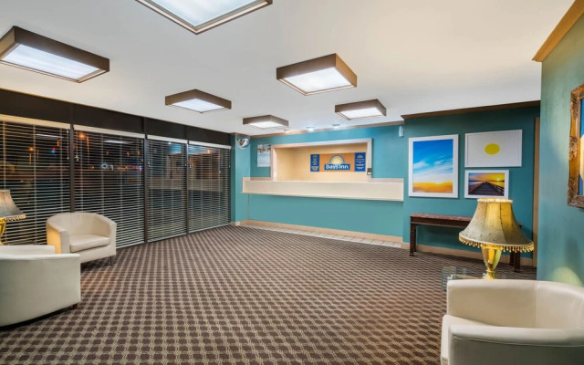 Days Inn by Wyndham Florence Downtown