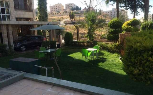 Al Farouq Hotel Apartments