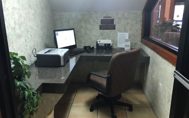 Shary Inn and Suites
