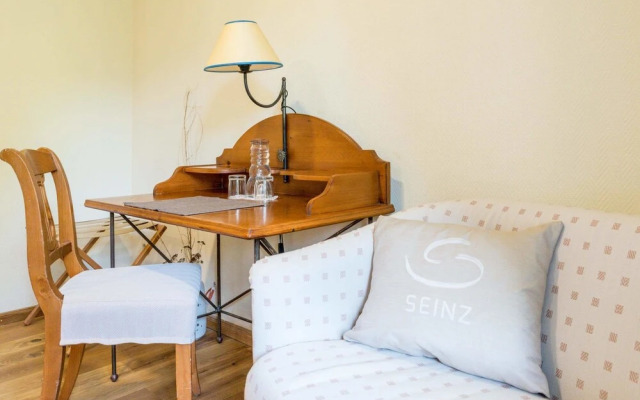 SEINZ - vegetarisches/ veganes BioHotel