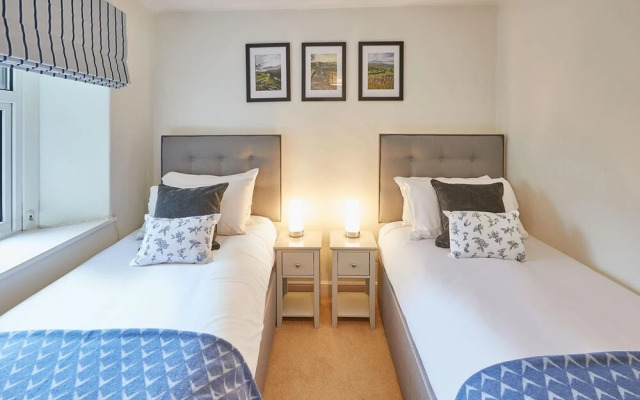 Host Stay Croft House