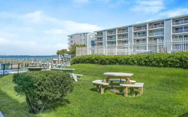 Thunder Island 139d 2 Bedroom Condo by RedAwning