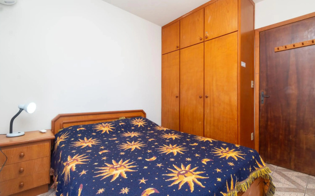 Apartamento a 150 metros da Praia de Mariscal.