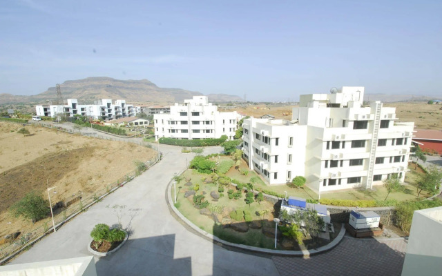 Camel Valley Resort