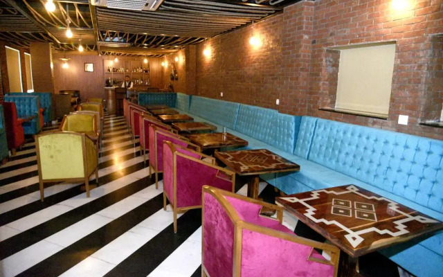 Hotel Chandrawati Palace