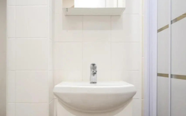 Beautiful bright studio near Montparnasse