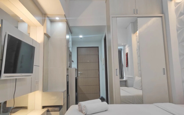 Comfortable and Tidy Studio Vida View Apartment