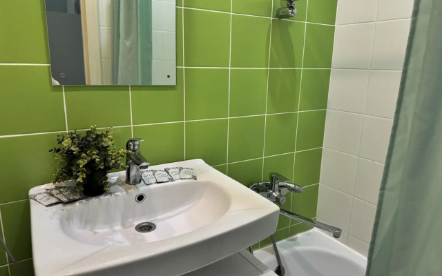 Диван и Чемодан на ул. Коммунистическая, 26