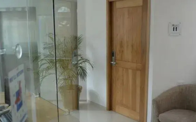 Hotel Andales on the Bay Suites