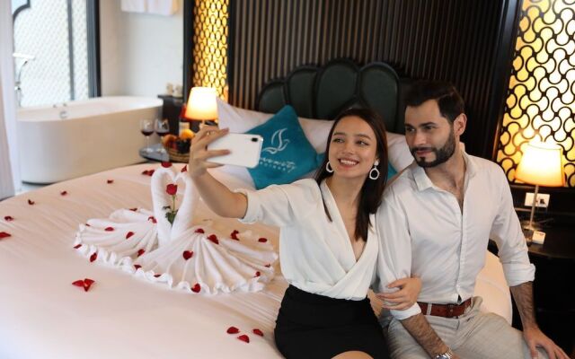 Halong Serenity Cruise
