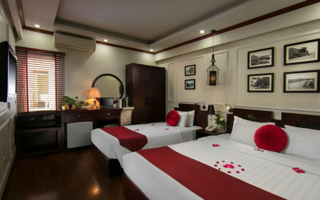Golden Lotus Legend Hotel