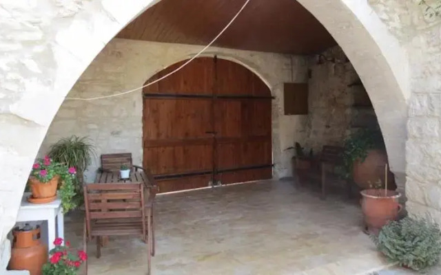 The Hunters House