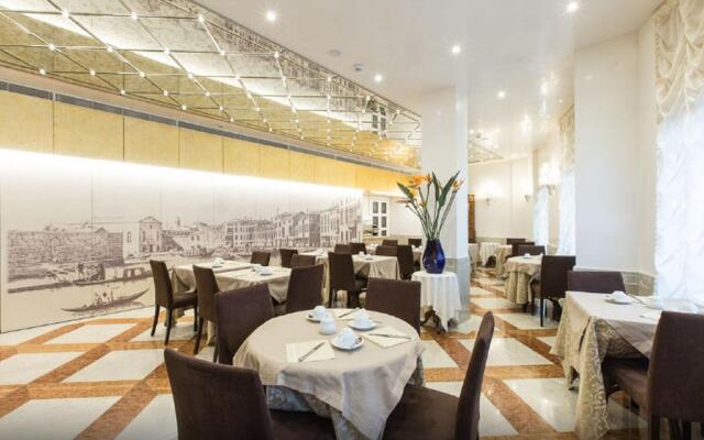 Santa Chiara Hotel