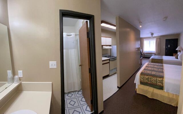 Thunderbird Lodge, Norman, OK