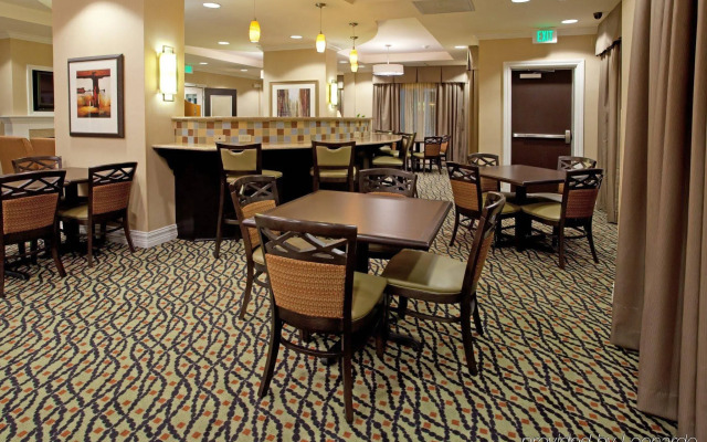 Holiday Inn Express & Suites Newberry by IHG