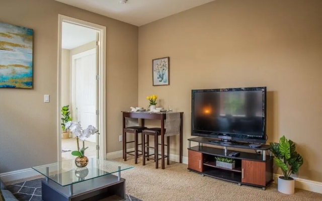 Cozy, Updated In-law