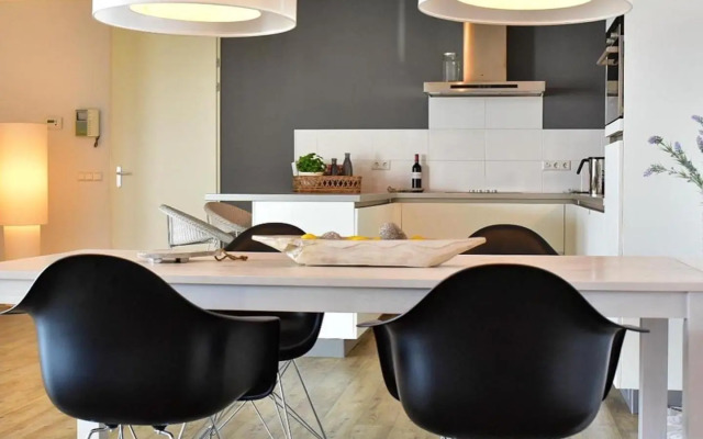 Näher am Wasser kann man nicht wohnen!