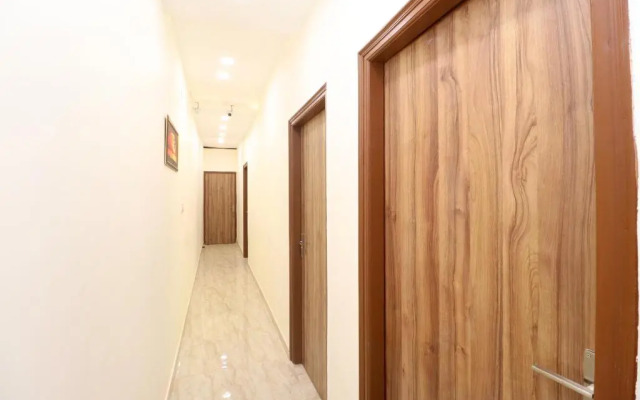 Oyo 24372 Hotel Cloud 9