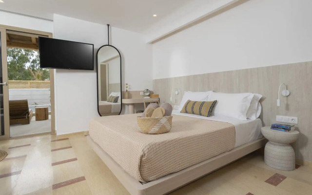 Nusa Suites & Villas