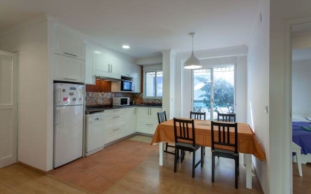 Apartment in the old town with terrace