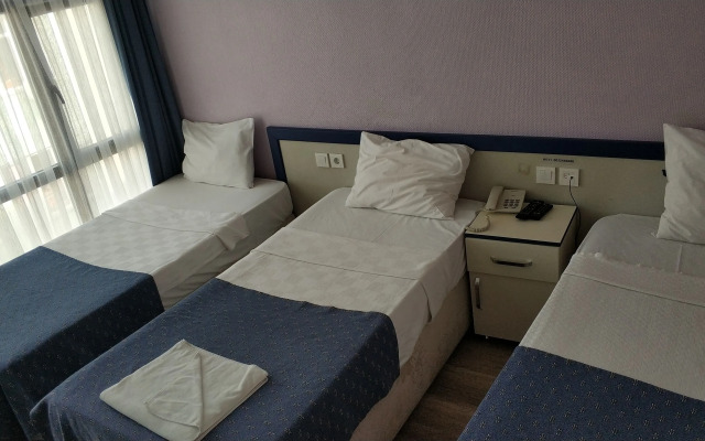 Отель Akkus Hotel