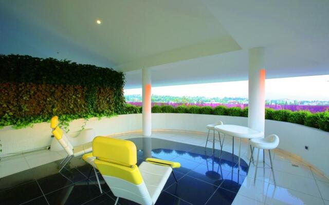 Semiramis Hotel
