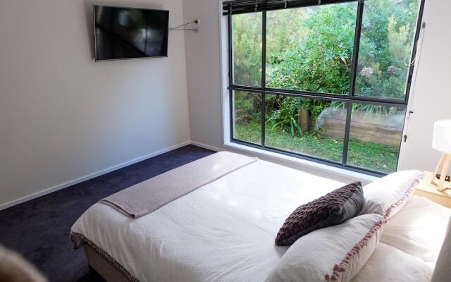 Caxton Beach House - hot tub spa